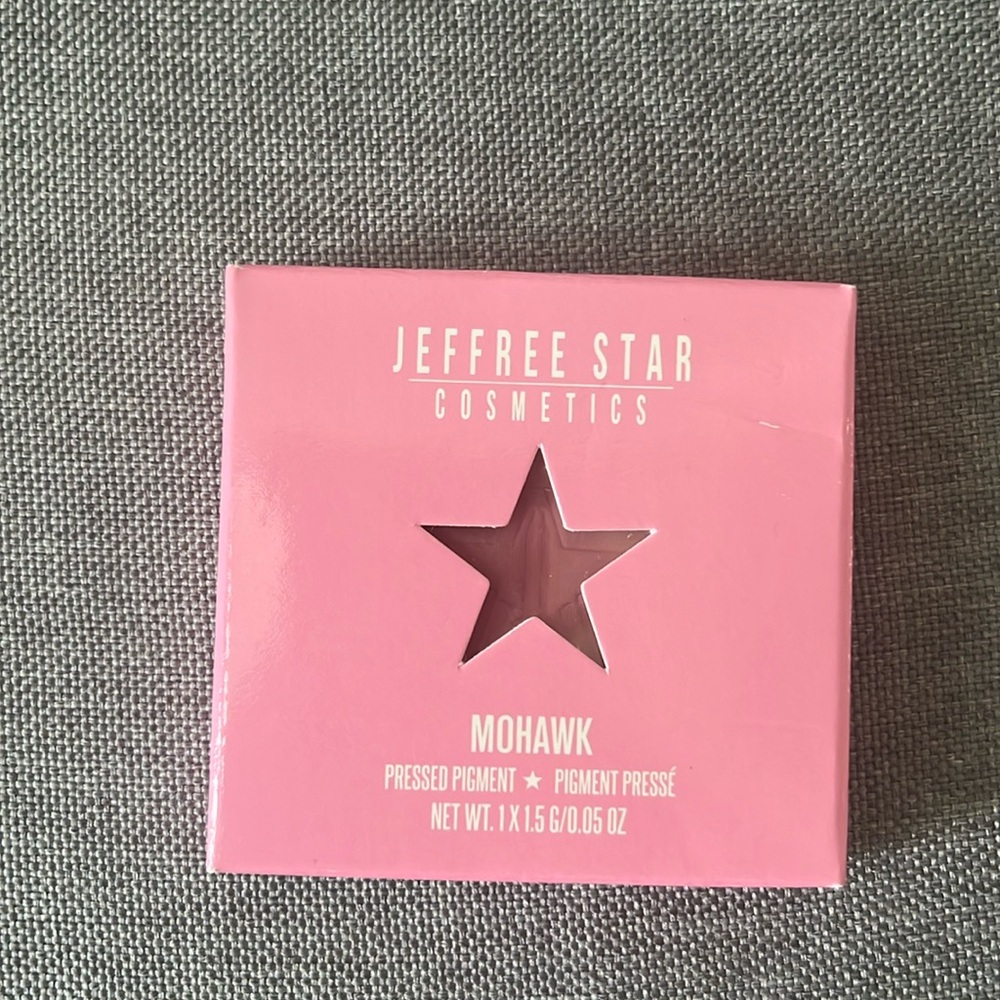 Jeffree Star eye shadow